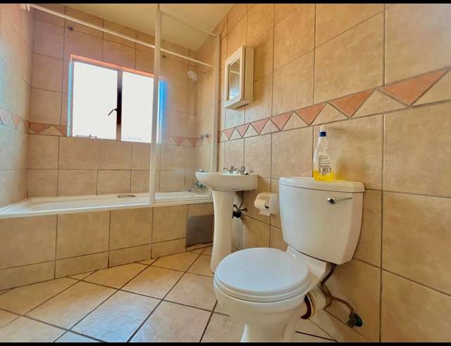 1 BEDROOM APARTMENT FOR SALE IN VORNA VALLEY